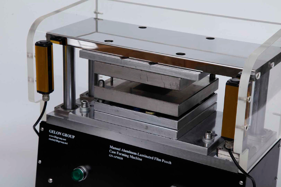 Mesin Punching Forming Otomatis untuk Baterai Ponsel Aluminium Laminated Film Digunakan untuk Rese Lab Produksi Baterai