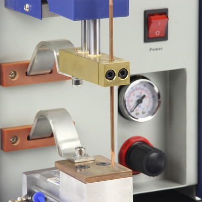 Mesin Las Spot Tunggal untuk Welding Cylinder Core S Terminal Negatif