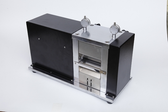 Mesin Press Desktop Peralatan Lab Baterai dengan Kontrol Suhu untuk Lab Baterai Lithium Ion