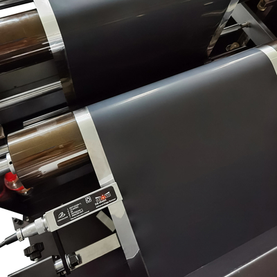 Peralatan Produksi Baterai Balck EV Mesin Kalender Hidrolik Tunggal